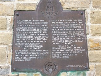 Plaque on Bells Memorial.jpg