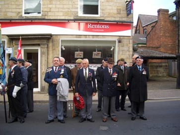Remembrance,_poppy_appeal_2007_043.jpg