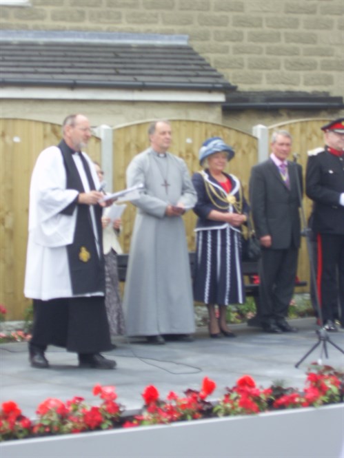 Drighlington War Memorial July 2012 (8)