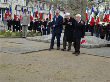 The 72Nd Anniversary Of Operation Chariot 2 Veterains Of The Raid Laid Wreath To Remember There Lost Comrades