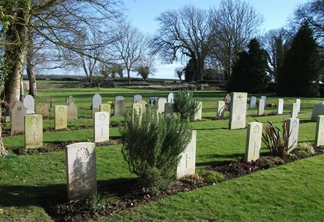 Leighterton Graves3