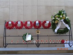 Wreath 2 Menen Gate 2x3 (1)