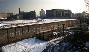 Berlin Wall Accredited (1)