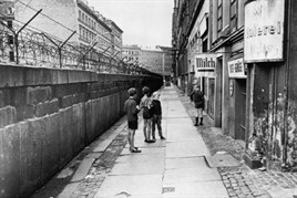 Boys By Berlin Wall (2)