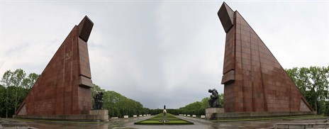 Panorama _of _the _Russian _War _Memorial _at _Treptow