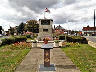 001 Brightlingsea ANZAC Memorial & Cenotaph